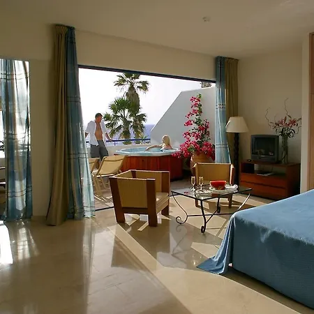 Azia & Hotel Pafos